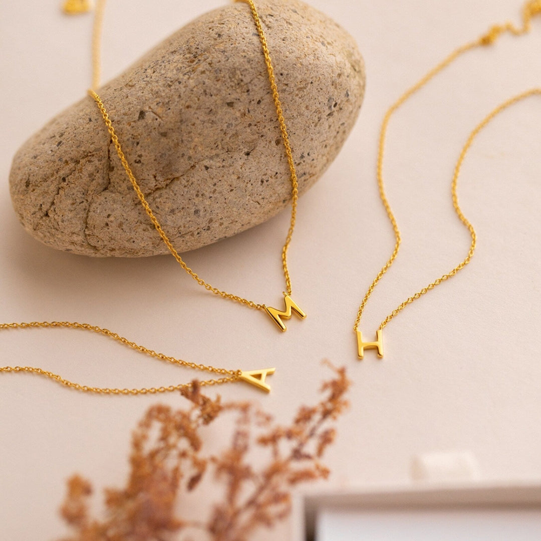 Naszyjnik z Inicjałem w 14k Złotej Powłoce