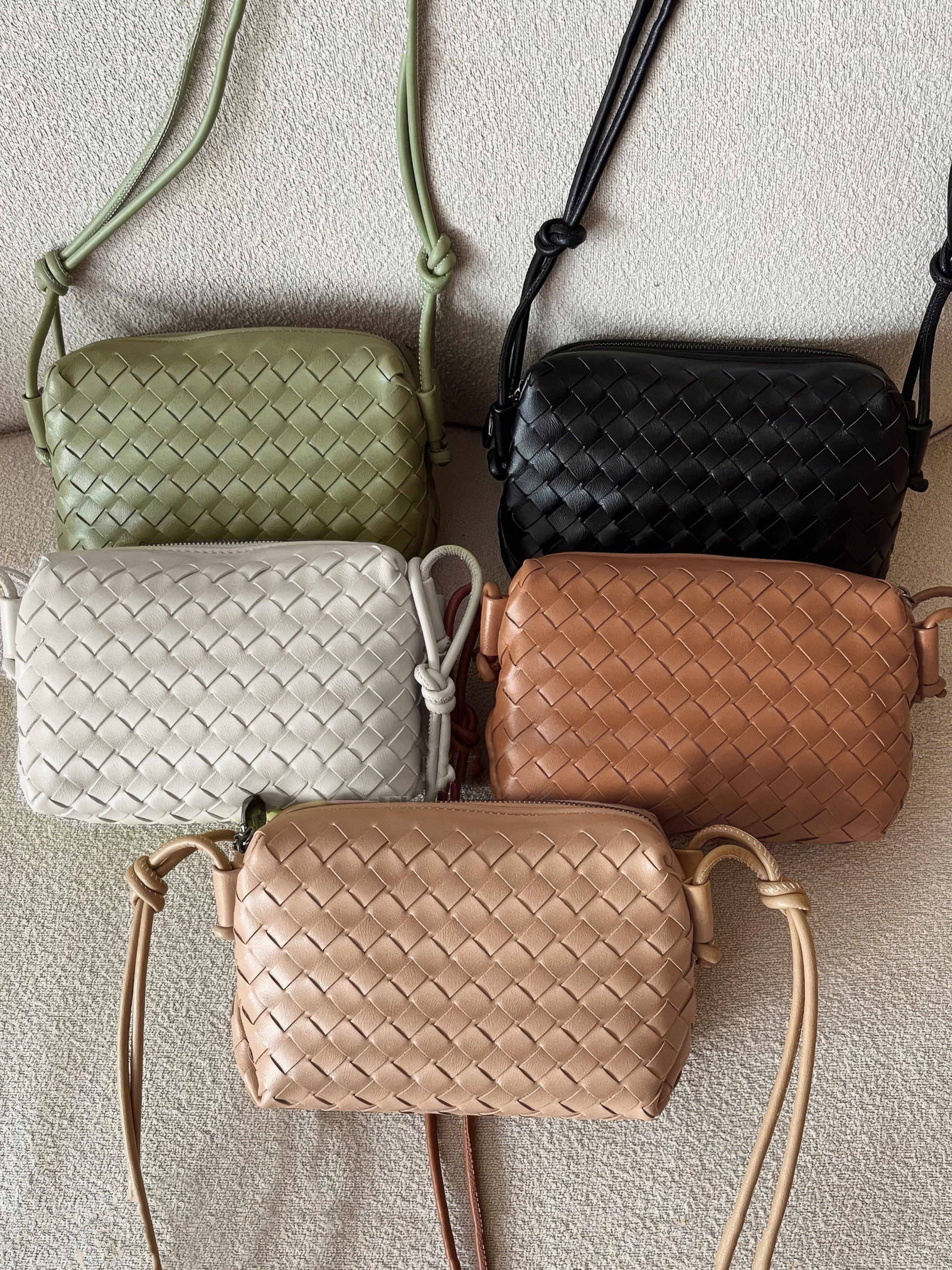 Eloise Torba Crossbody