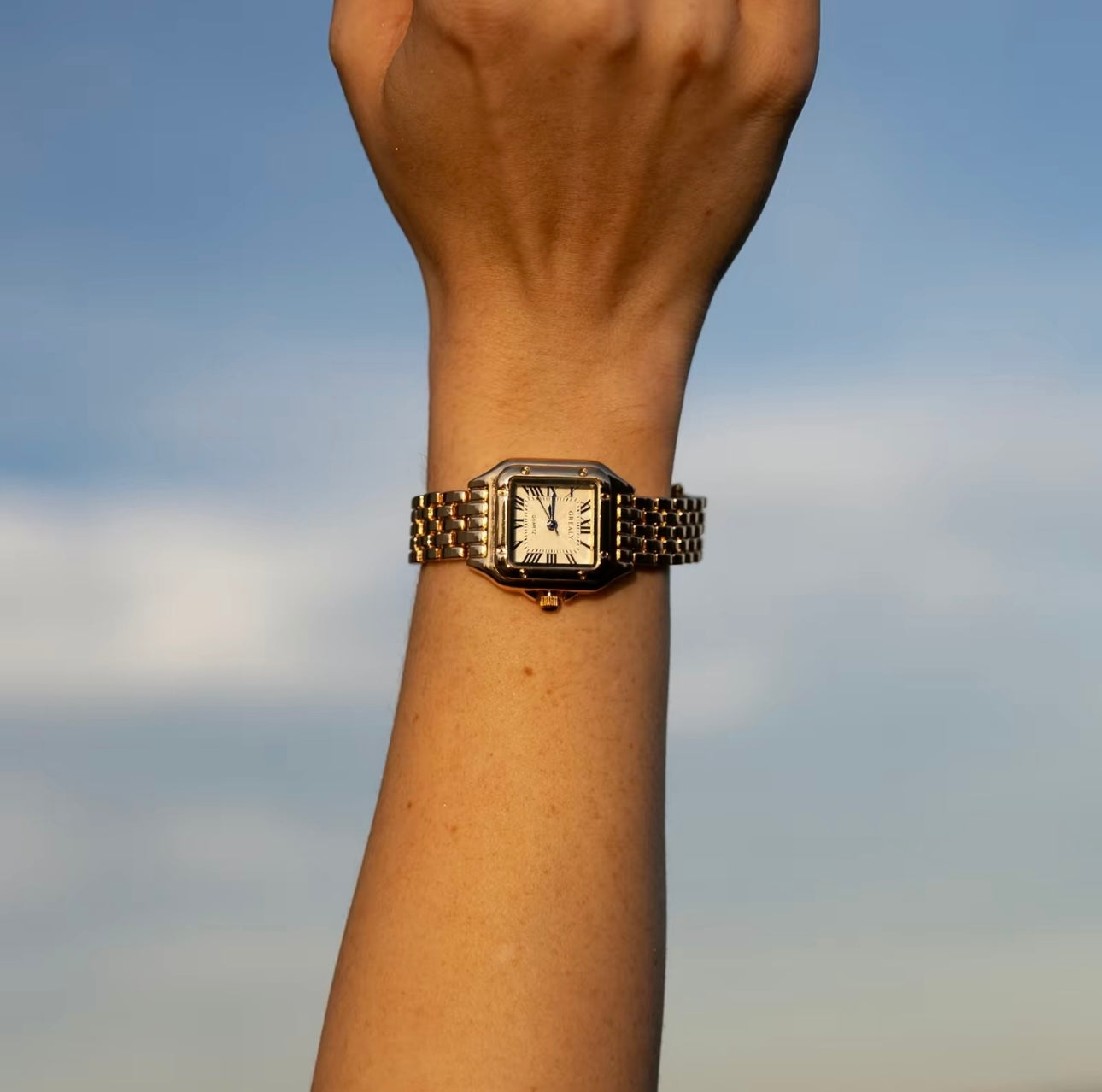 Złoty zegarek Aurivelle z bransoletą ogniwową