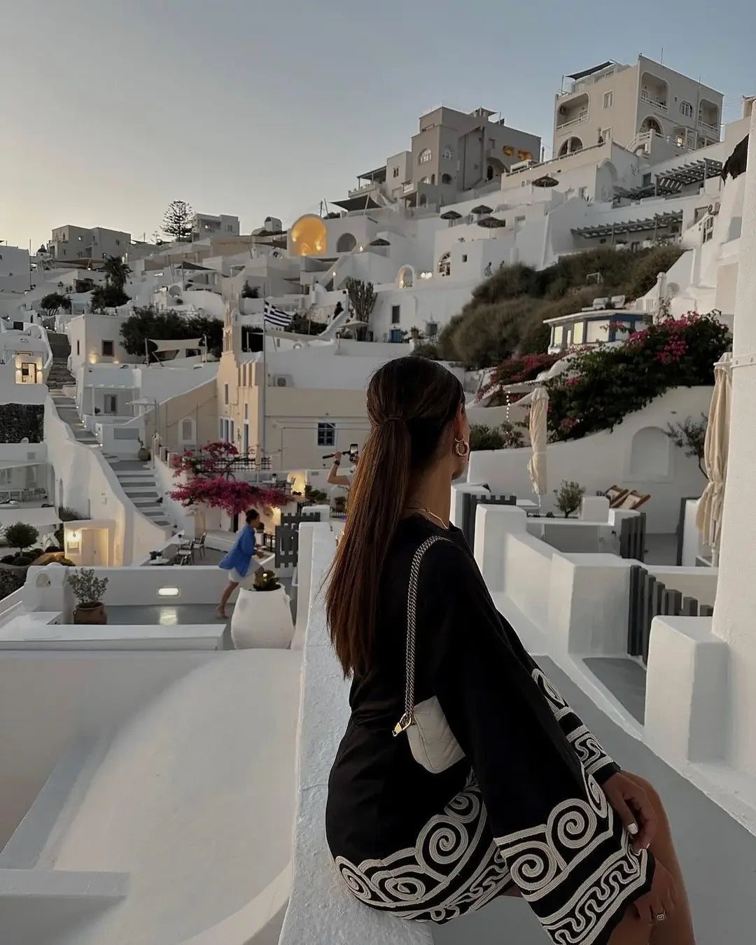 Sukienka mini Julianna z haftem