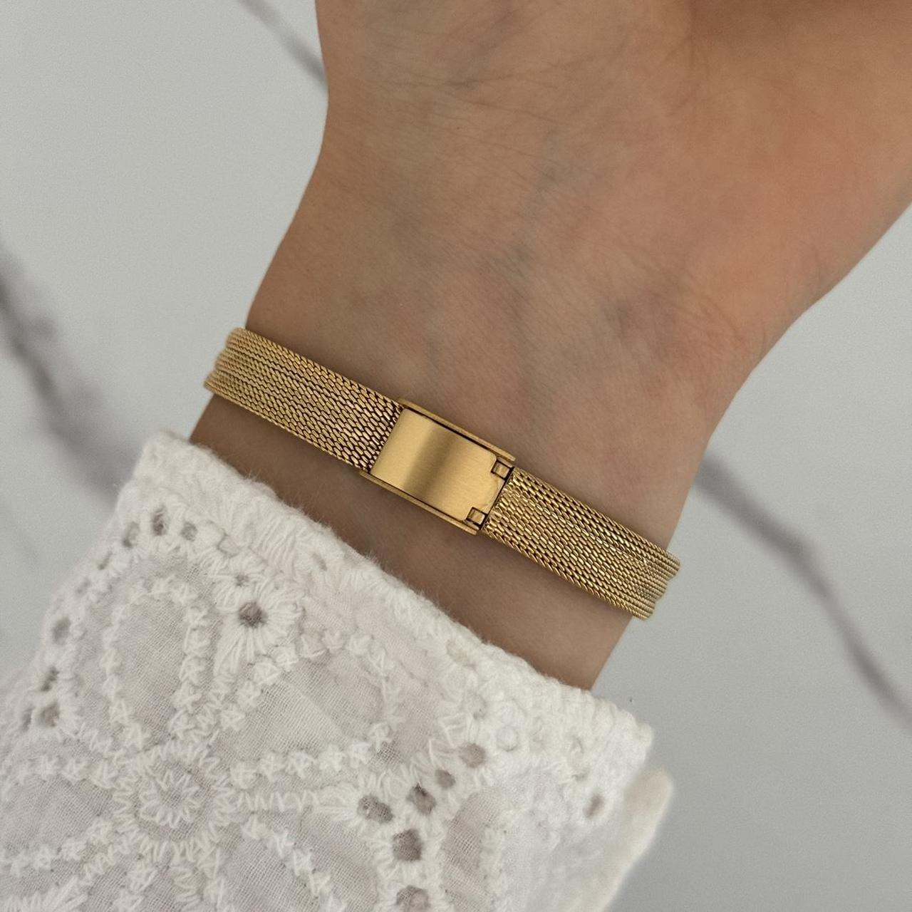 Zegarek Aurevia z owalną tarczą