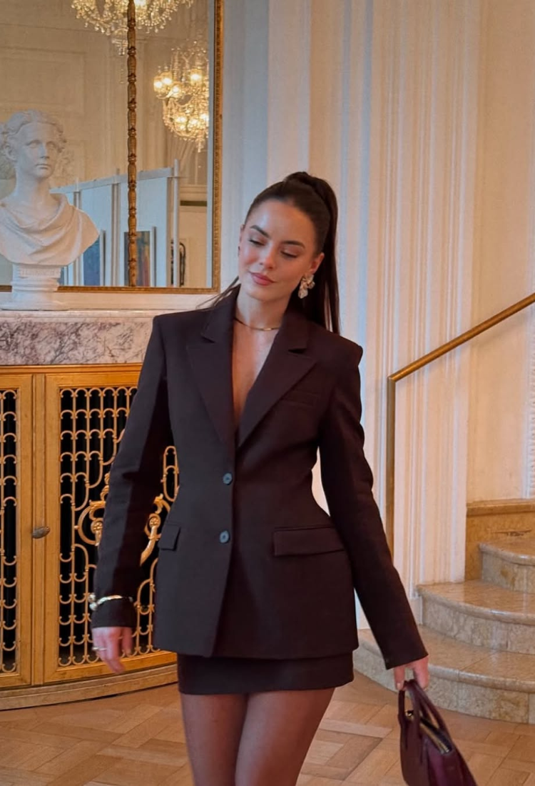 Olivia Oxford Czekoladowa Marynarka