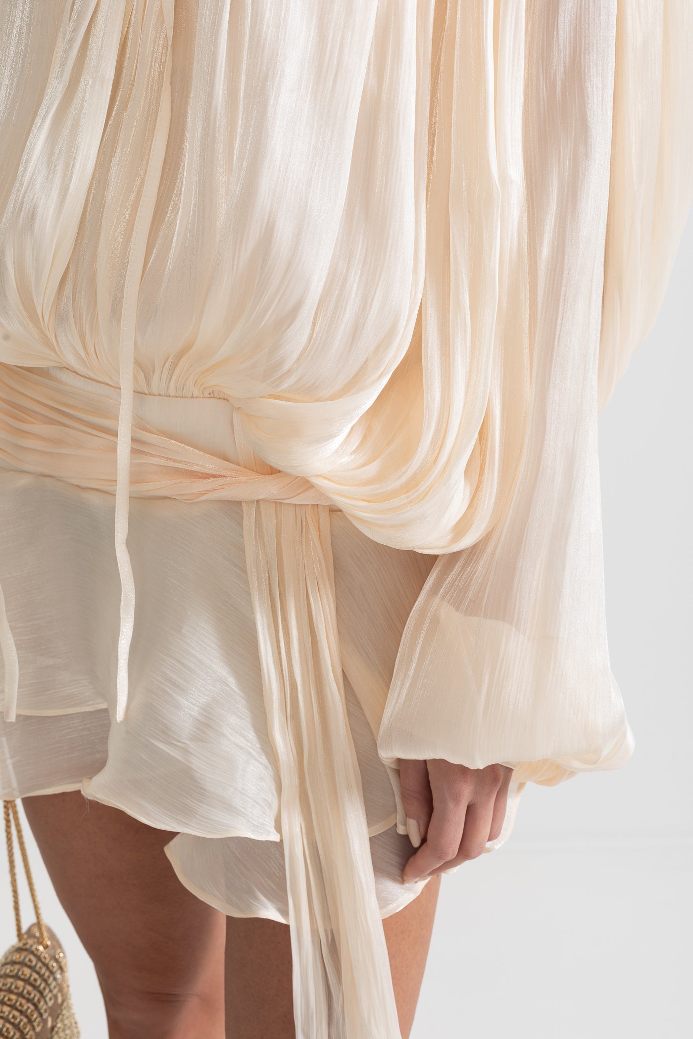 Sukienka mini Liora z plisami